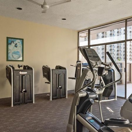 Private One Bedroom Condo, With Corporate Rental Car Savings Code Included, Free Onsite Parking Honolulu Esterno foto
